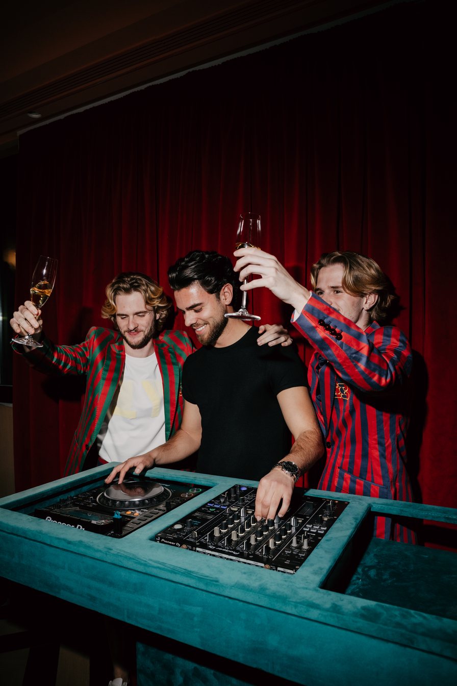 DJ aos pratos ao domingo no GIO, com champanhe a abrir o dia